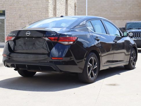 Used 2024 Nissan Sentra SV FWD image 3