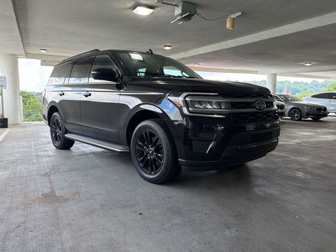 Used 2022 Ford Expedition XLT RWD image 6