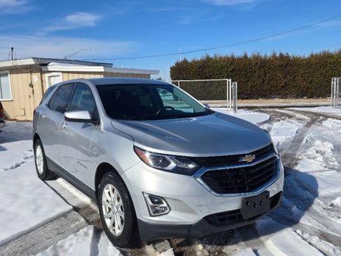 Used 2018 Chevrolet Equinox LT FWD image 1