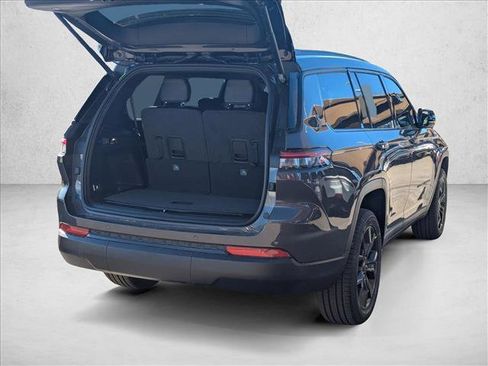 New 2025 Jeep Grand Cherokee L Limited image 2