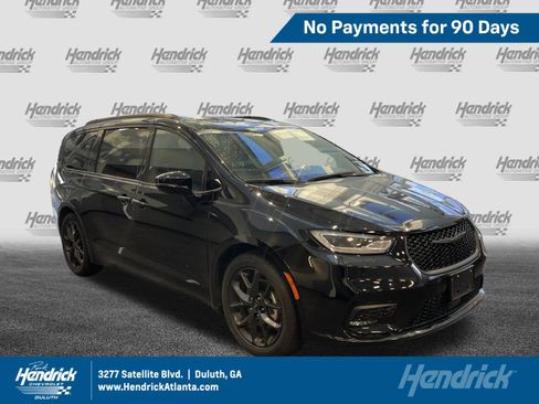 Used 2025 Chrysler Pacifica Limited FWD image 1