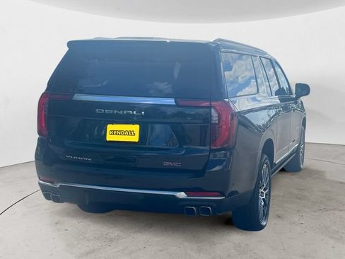Used 2026 GMC Yukon XL Denali w/ Sun & Power Step Package AWD/4WD image 5