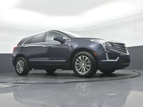 Used 2018 Cadillac XT5 Luxury w/ Driver Awareness Package FWD image 59