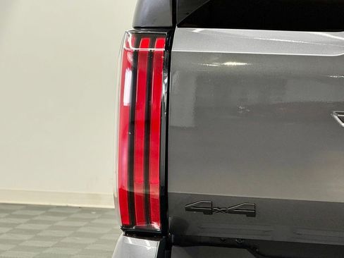 New 2026 Toyota Tundra Platinum AWD/4WD image 12
