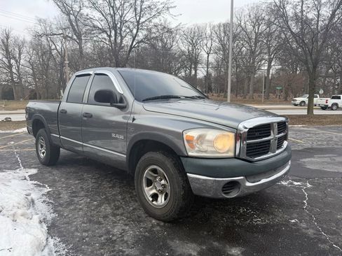 Used 2008 Dodge Ram 1500 Truck ST image 3