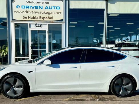 Used 2019 Tesla Model 3 image 2