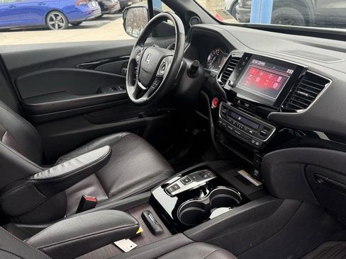 Certified 2021 Honda Ridgeline Black Edition image 33