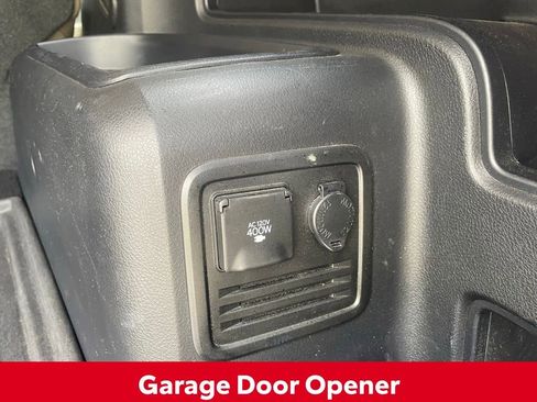 Used 2018 Toyota 4Runner SR5 Premium image 16