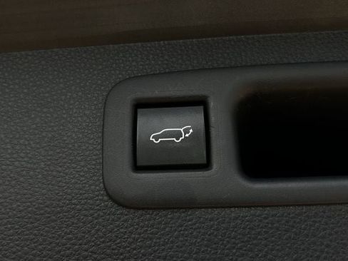 Used 2020 Toyota Highlander Platinum AWD/4WD image 35