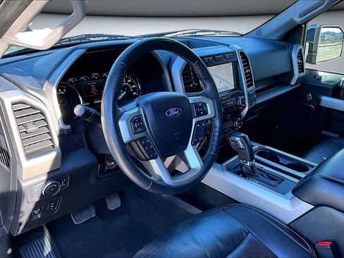 Used 2020 Ford F150 Lariat image 17