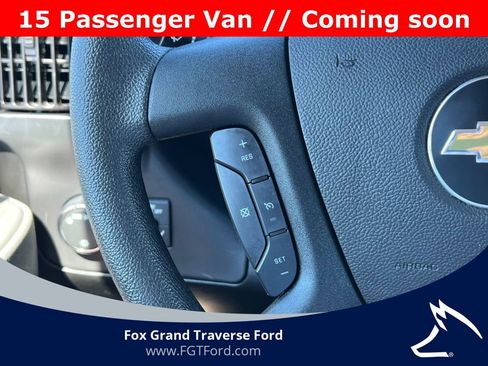 Used 2025 Chevrolet Express 3500 LT w/ LT Preferred Equipment Group RWD image 18