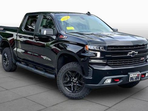 Used 2021 Chevrolet Silverado 1500 LT Trail Boss w/ Convenience Package II AWD/4WD image 3