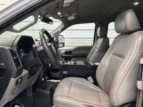 Used 2017 Ford F250 XL w/ Power Equipment Group AWD/4WD image 8