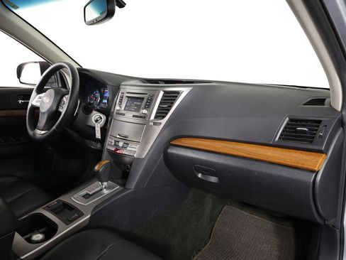 Used 2013 Subaru Outback 2.5i Limited w/ Moonroof Pkg image 23