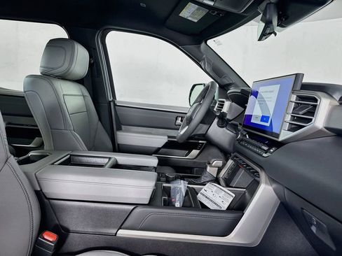 New 2026 Toyota Tundra Limited AWD/4WD image 32
