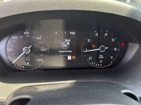 Used 2025 RAM ProMaster 2500 w/ Convenience Group FWD image 11