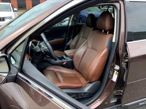 Used 2022 Subaru Outback Touring AWD/4WD image 24