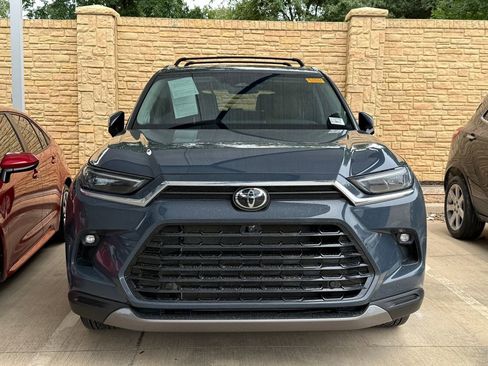 Used 2026 Toyota Grand Highlander AWD image 9