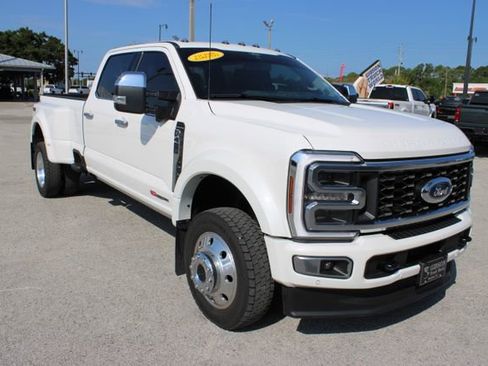 Used 2026 Ford F450 Platinum w/ Platinum Plus Package AWD/4WD image 16