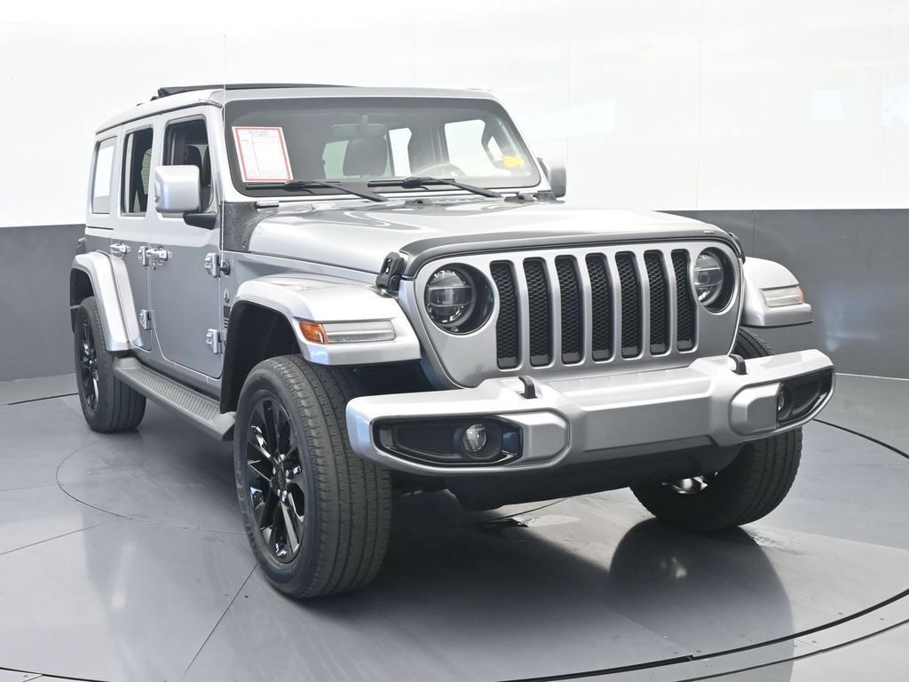 Used 2021 Jeep Wrangler Unlimited Sahara AWD/4WD image 9