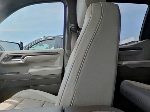 Used 2023 GMC Sierra 1500 SLT w/ SLT Convenience Package AWD/4WD image 25
