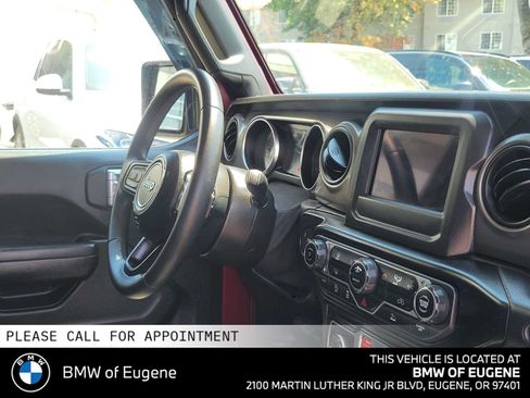 Used 2022 Jeep Gladiator Sport AWD/4WD image 12