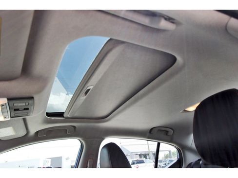 Used 2024 Nissan Sentra SR w/ SR Premium Package image 28