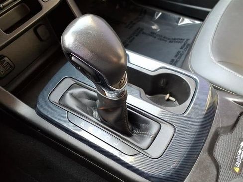 Used 2022 Chevrolet Colorado Z71 image 22