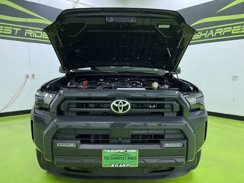 Used 2026 Toyota 4Runner SR5 image 4