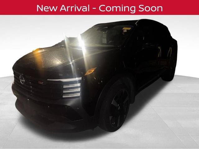 Certified 2025 Nissan Kicks SR FWD image 2