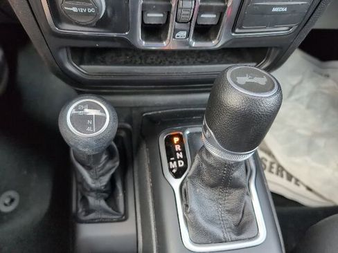 Used 2022 Jeep Wrangler Unlimited Sport AWD/4WD image 15