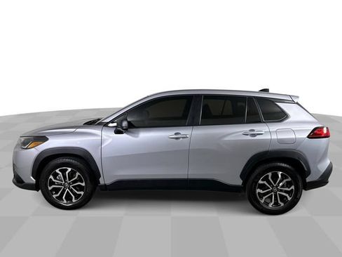 Used 2025 Toyota Corolla Cross AWD Hybrid image 5