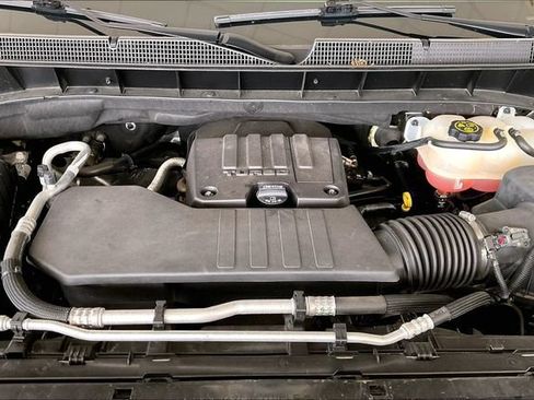 Used 2023 Chevrolet Silverado 1500 LT AWD/4WD image 20
