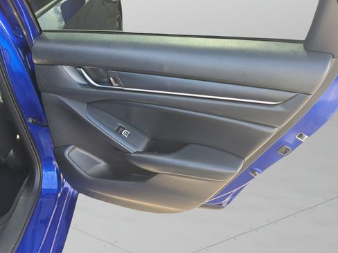 Used 2022 Honda Accord Sport image 11