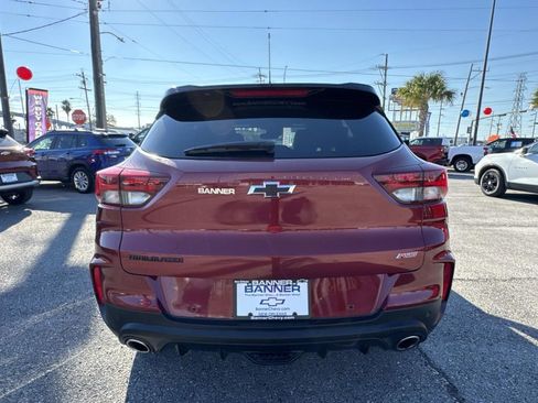 Used 2022 Chevrolet TrailBlazer RS w/ Technology Package image 6