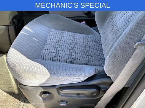 Used 2005 Chevrolet Venture LT w/ Deluxe Convenience Package image 18