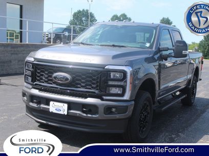 New 2026 Ford F350 Lariat w/ Black Appearance Package
