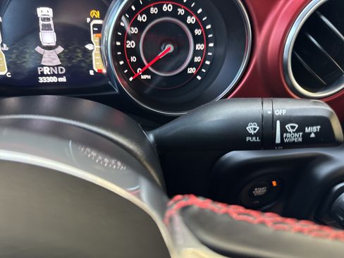 Used 2021 Jeep Gladiator Rubicon AWD/4WD image 34