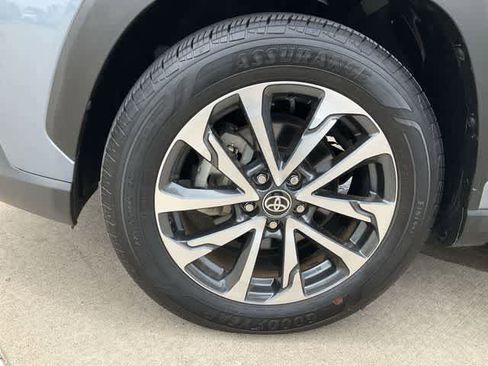 Certified 2024 Toyota Corolla Cross XLE w/ Convenience Package AWD/4WD image 11