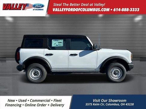 New 2025 Ford Bronco 4-Door image 4