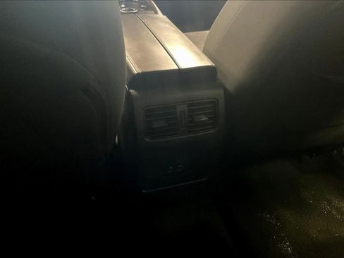 Certified 2023 Nissan Rogue SV AWD/4WD image 27