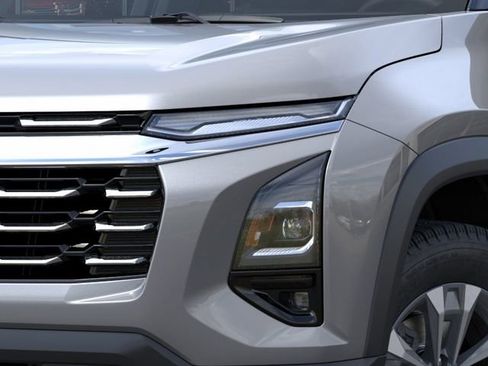New 2026 Chevrolet Equinox LT FWD image 10