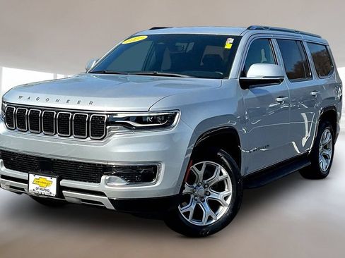 Used 2022 Jeep Wagoneer Series II AWD/4WD image 3