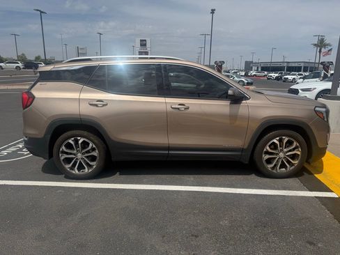 Used 2018 GMC Terrain SLT w/ Preferred Package image 4