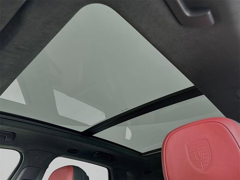 New 2026 Porsche Cayenne GTS image 25