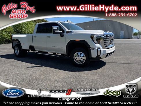 Used 2025 GMC Sierra 3500 Denali w/ Denali Reserve Package AWD/4WD image 1