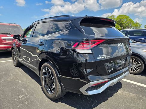 Certified 2023 Kia Sportage SX FWD image 9