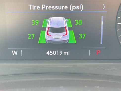 Used 2023 Cadillac XT4 Sport image 19