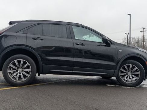 Used 2019 Cadillac XT4 Sport w/ Cold Weather Package FWD image 3