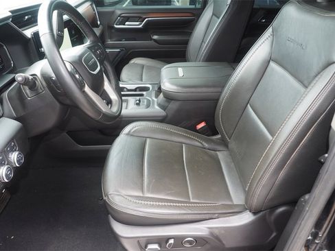 Used 2024 GMC Sierra 3500 Denali w/ Denali Reserve Package image 11